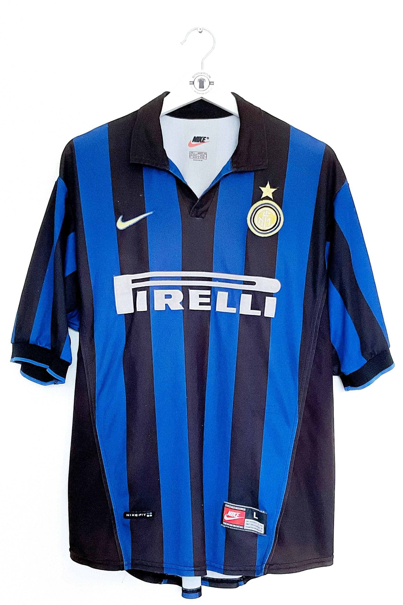 Inter Milan 1998/1999 Hjemmebane